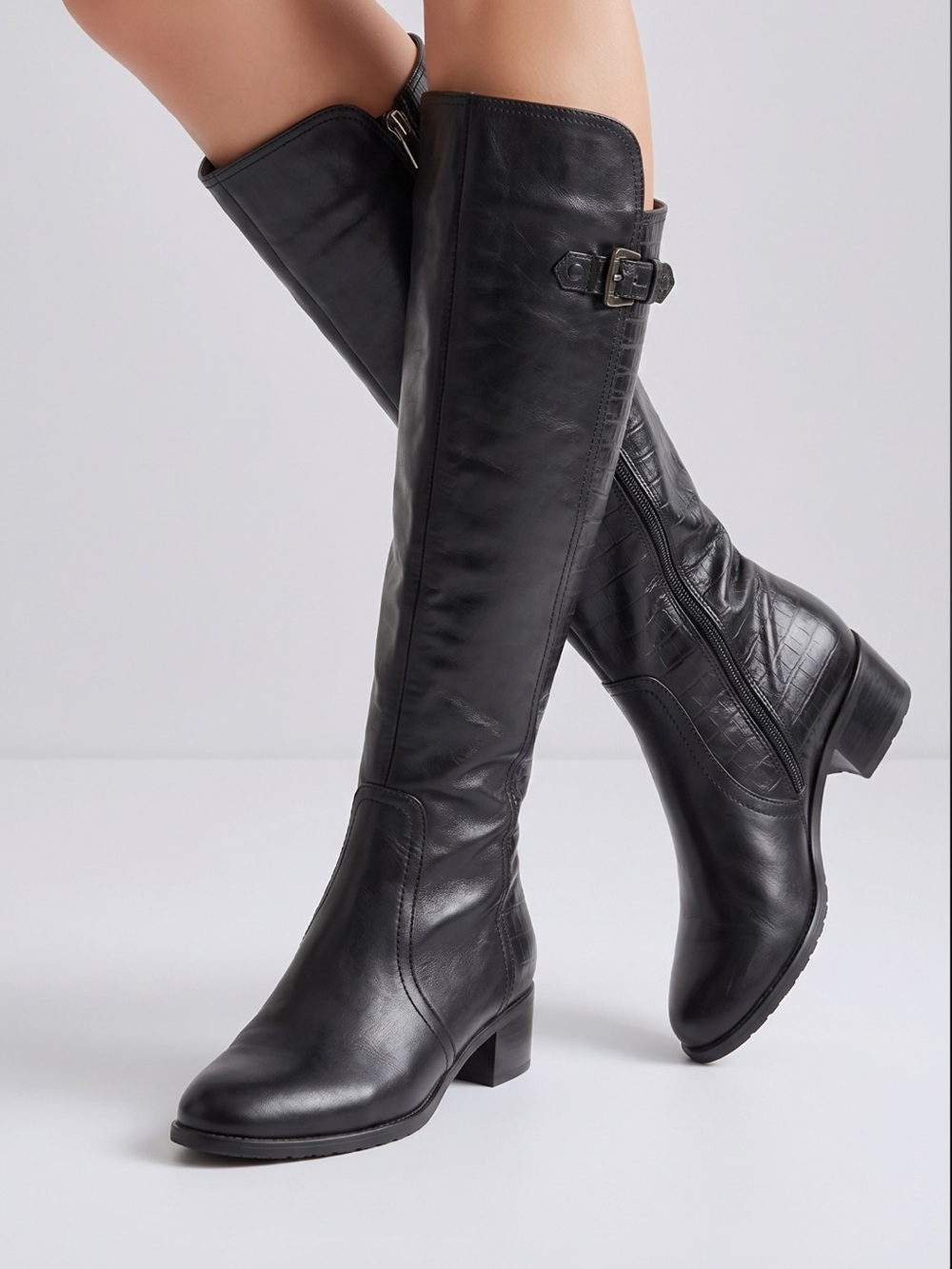 Kiss Kiss Over the Knee Winter Boots.